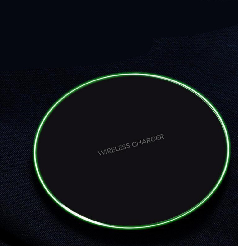 Wireless Fast Charging Pad - Compact and Efficient Design