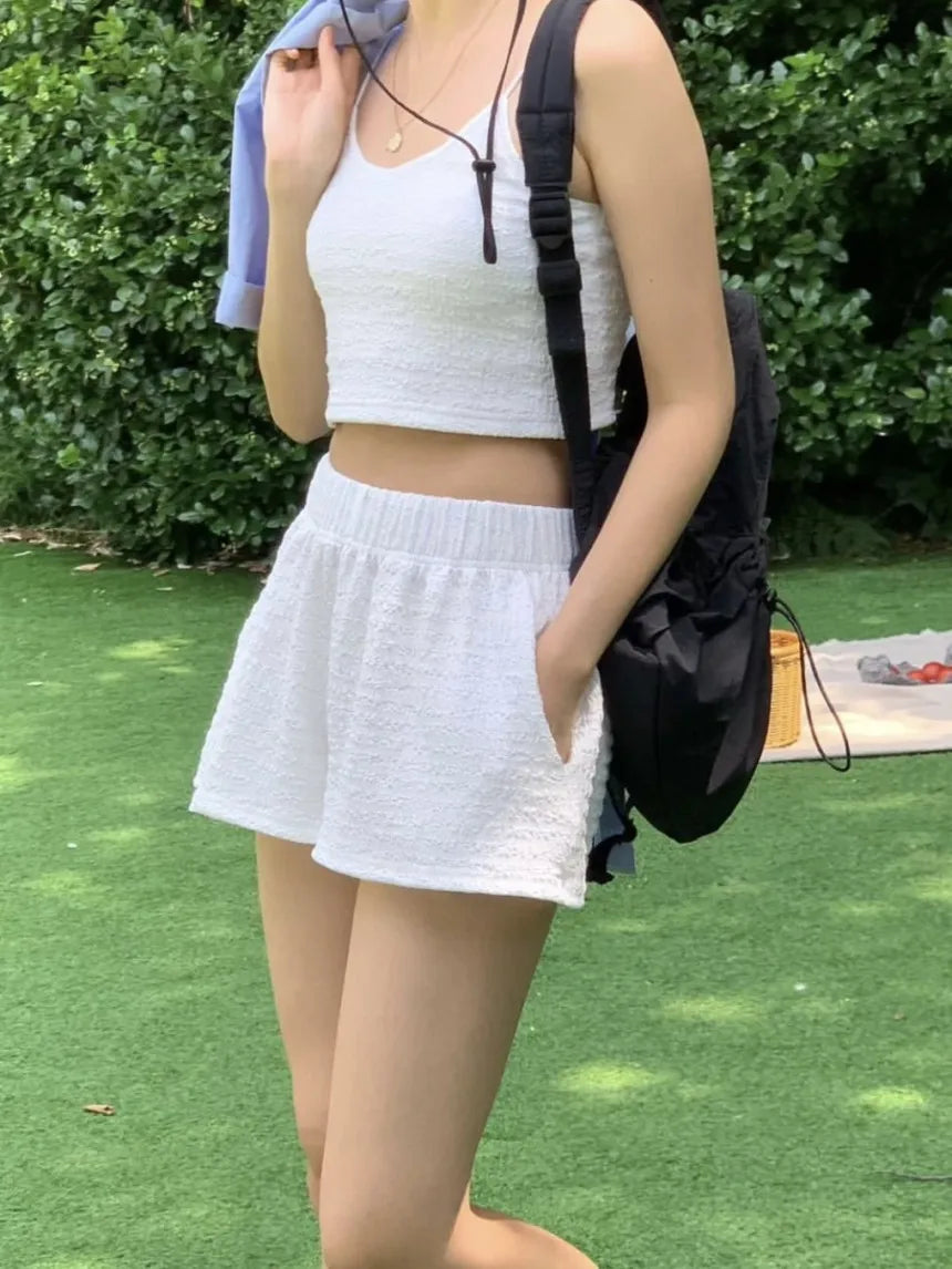 2-Piece Summer Sporty Set – High Waist Shorts & Padded Crop Top - 3KDyn