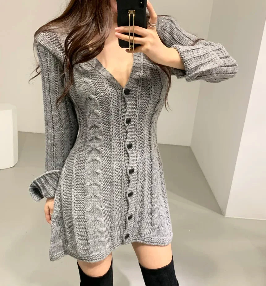Women’s V-neck cable knit mini sweater dress - 3KDyn