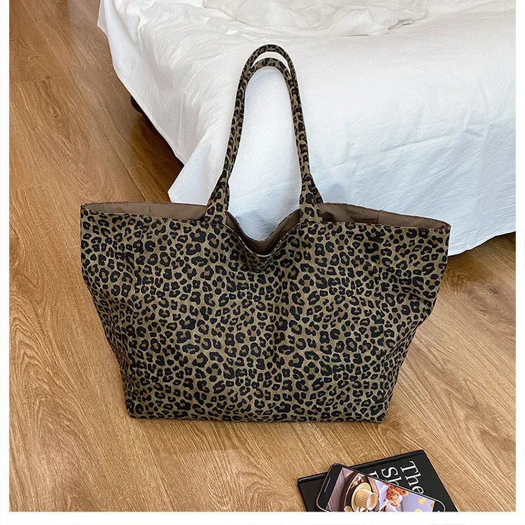 Women’s leopard print bucket shoulder bag