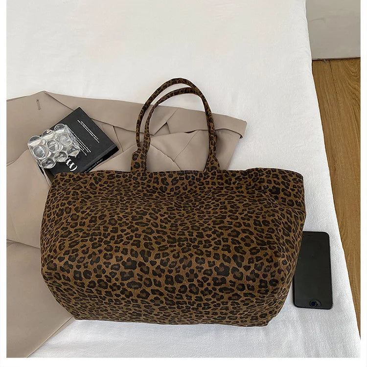 Women’s leopard print bucket shoulder bag
