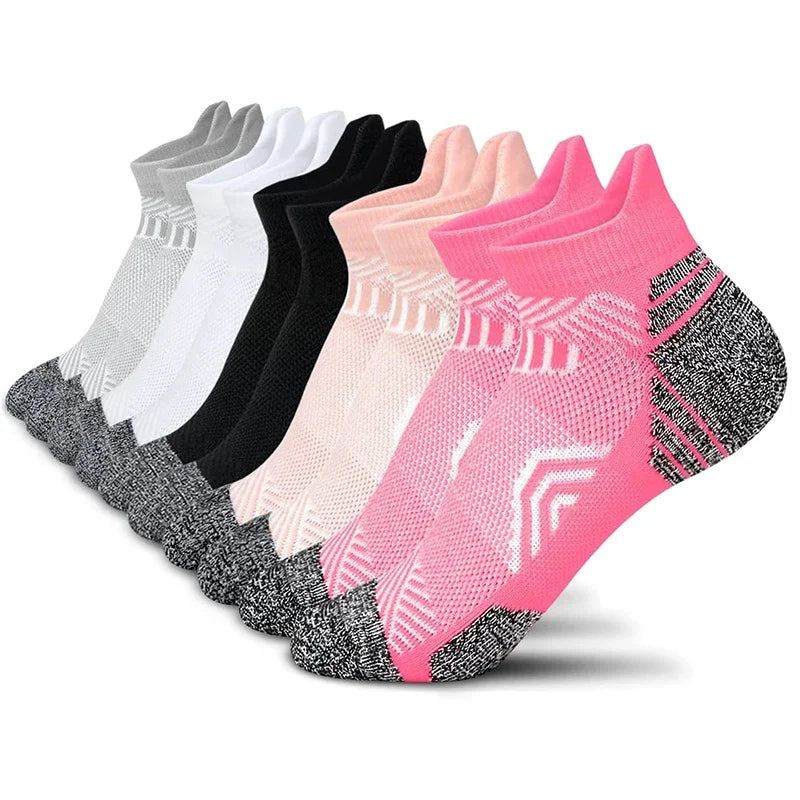 5‑pair athletic ankle socks in mixed colors, cushioned heel and arch support, moisture‑wicking – 3KDyn