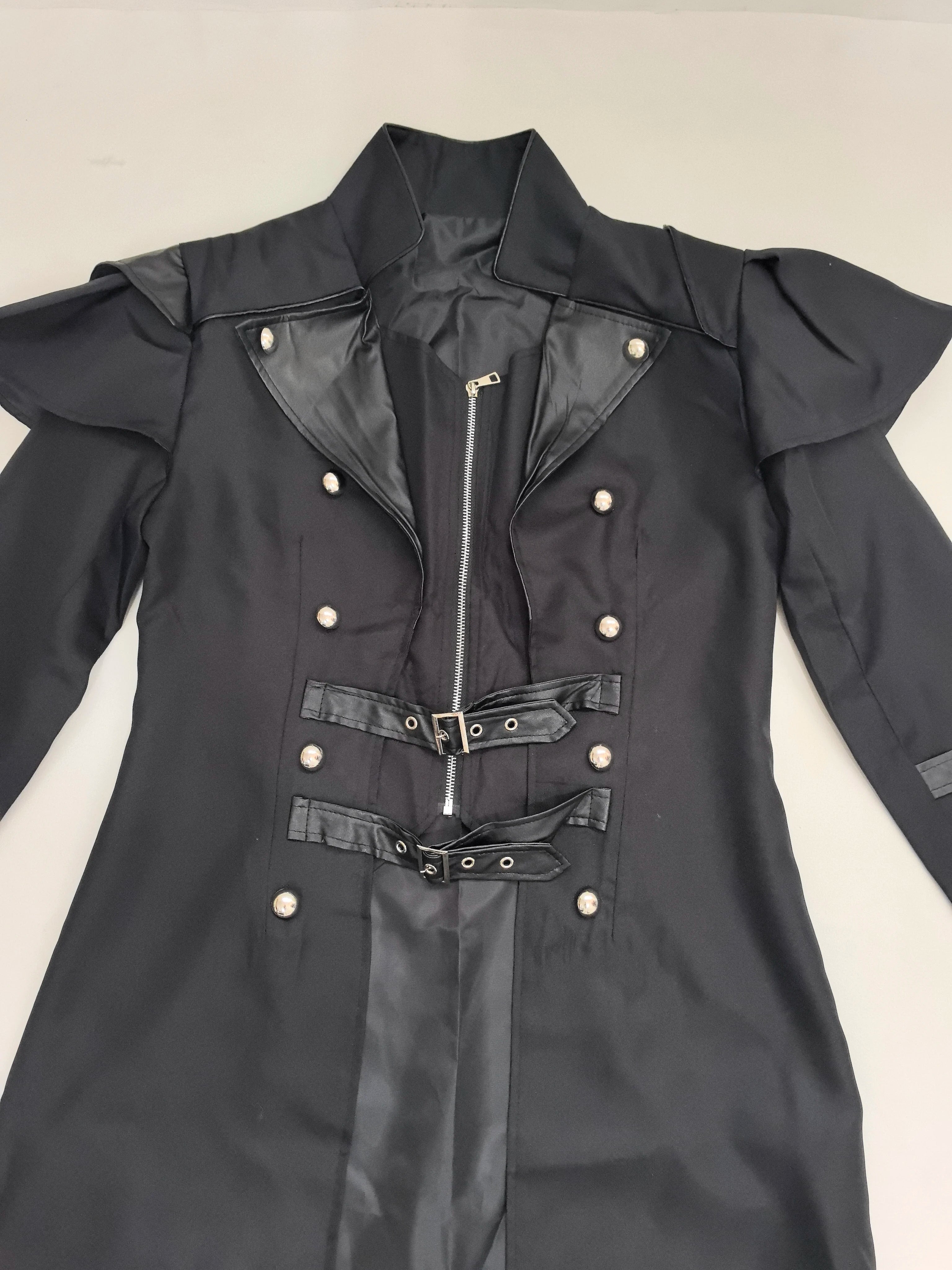 Gothic Halloween steampunk outfit with long coat and mask for men