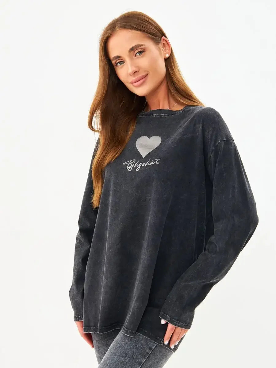 Washed Graphic Long Sleeve T-Shirt – Vintage Oversized Streetwear for Women - 3KDyn
